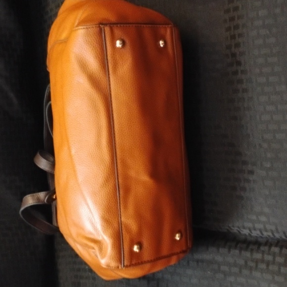 G.H. Bass & Co. Leather Tote & Crossbody Bag Set - Picture 4 of 9